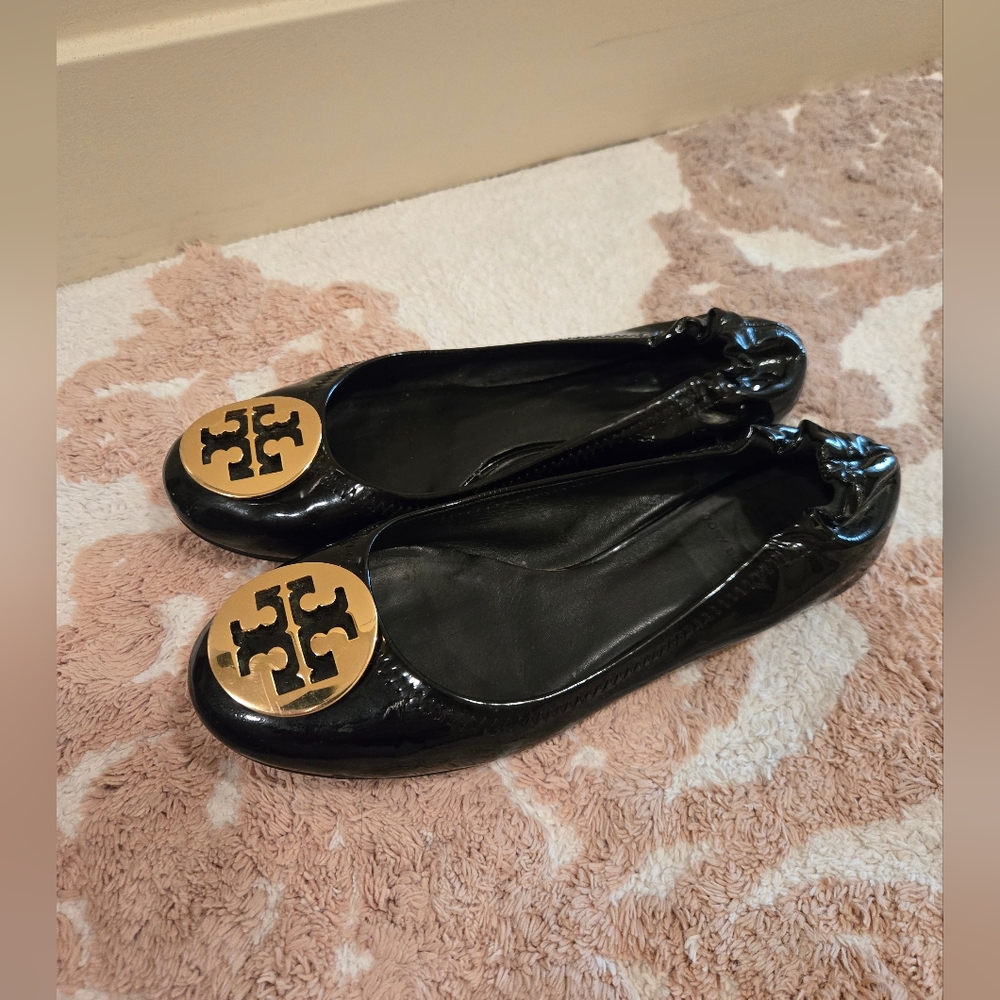Tory Burch Ballet Flats Shoes Black Patent Leather Gold Hardware Size 7.5